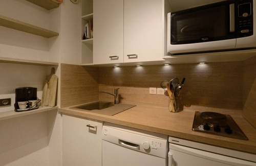 Montchavin Apartment | 2-Room Apartment in Center with Balcony and Ski Locker