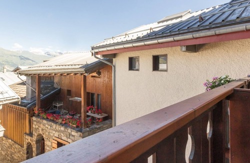 Montchavin Apartment | 2-Room Apartment in Center with Balcony and Ski Locker