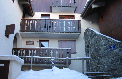 Montchavin Apartment | 2-Room Apartment in Center with Balcony and Ski Locker