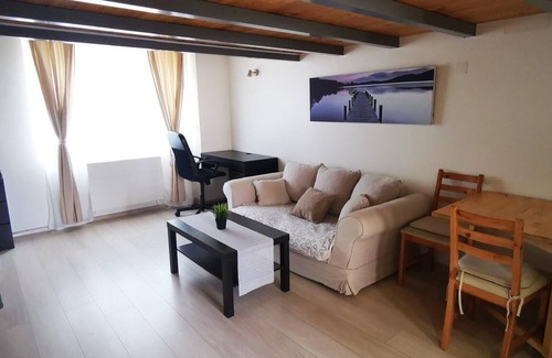 Les Avenieres-Veyrins-Thuellin Apartment | Cosy studio with mezzanine & parking 2min Walibi