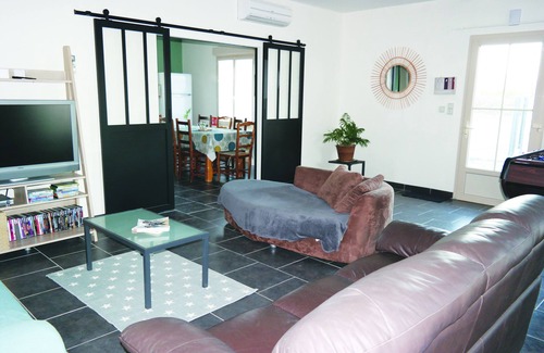 Saint-Mathurin-sur-Loire House | House in Saint-Mathurin sur Loire/8 pers/near Loire