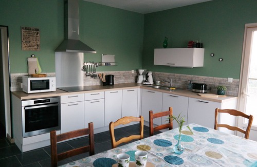 Saint-Mathurin-sur-Loire House | House in Saint-Mathurin sur Loire/8 pers/near Loire