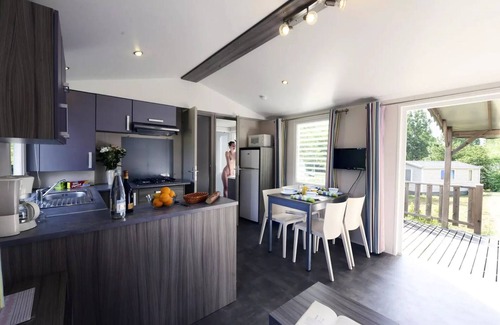 Saint-Martin-Lars-en-Sainte-Hermine House | Naturist campsite Le Colombier* - Mobile home Privilège Mourat 3 Rooms 4 People