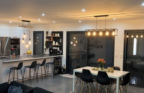 Saint-Maximin-la-Sainte-Baume Villa | Casa Serena: the perfect Carrefour for the Provence and Cote d'Azur region