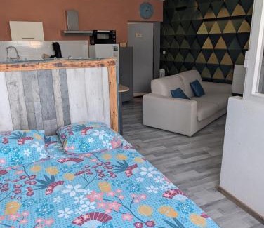 Saint-Quentin-Lamotte-Croix-au-Bailly Apartment | L'annexe de l'usine Logement Moderne de campagne