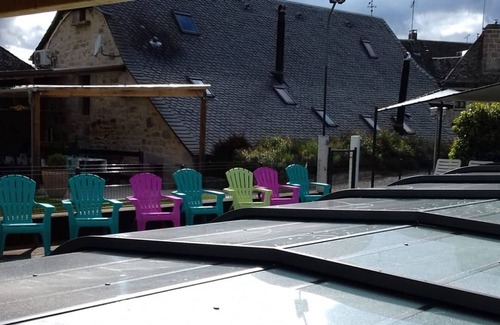 Saint-Symphorien-de-Thenieres House | Inn Saint-Symphorien-de-Thénières, 5 bedrooms, 12 people