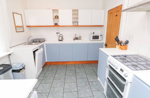 Hayling Island Cottage | Framingham