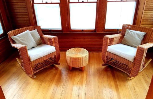 Saranac Lake Bed & Breakfast | Franklin Manor - Queen Suite Optional Adjoining
