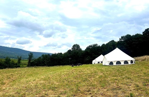 Mount Aetna RV Rental | Fredericksburg Pennsylvania Farm