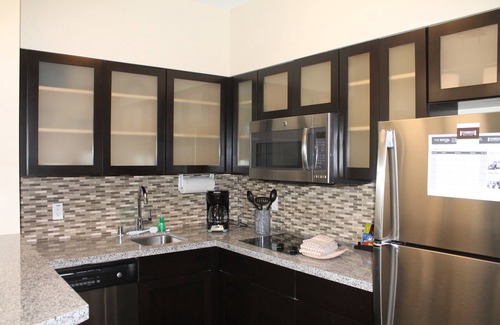 Bressi Ranch Condo | Free Breakfast, Fitness Center + Pool Access