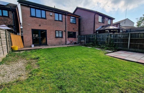 Audenshaw House | Free Parking MCR Home by City SuperHost