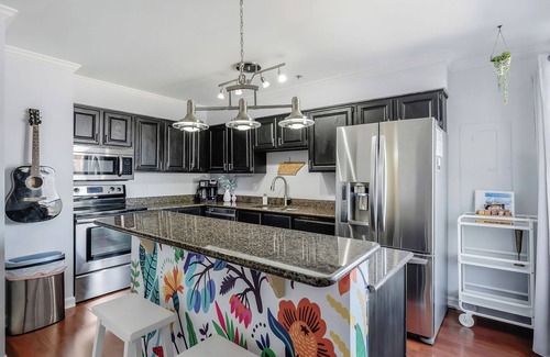 Rutledge Hill House | Free Parking! 2 Story! Walk 2 Broadway