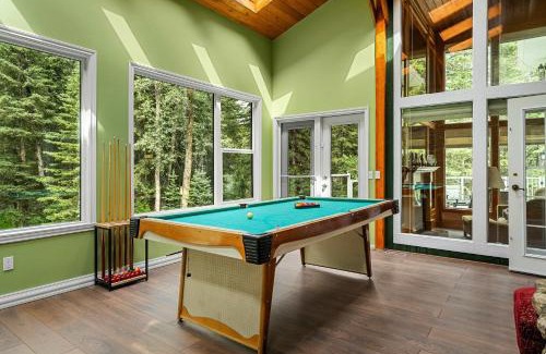 Calgary House | Freele Escape Secluded Nature Haven Sleeps 17