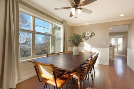 Fremont House | Fremont home with panoramic views near Woodland Zoo