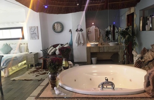 Dormehls Drift Hotel | French Lodge International