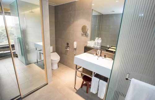 Wuri District Hotel | Freshfields Hotel