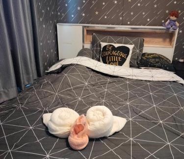 Khlong Song Ton Nun Resort | Friend's House