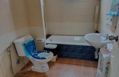 Khlong Song Ton Nun Resort | Friend's House