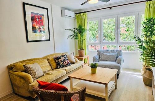 Capuchinos Apartment | Friendly 2 bedrooms apartment in the center with free parking