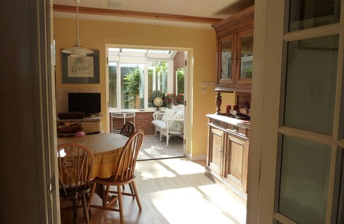 Croxley Green House | friendly and peaceful