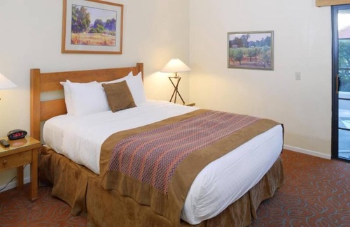 San Diego Country Estates House | Friends Getaway! Three Comfortable Units, Onsite Game Room, Free Parking