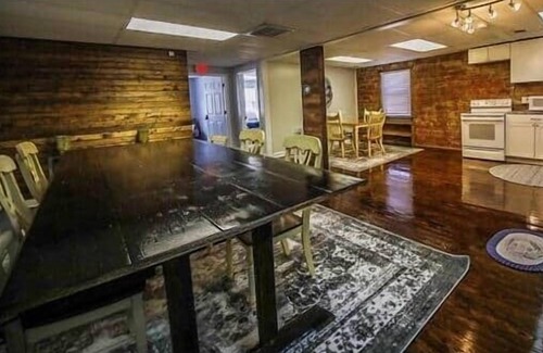 Fourmile Apartment | From 1951 Legacy to Modern Luxury: High End Boutique