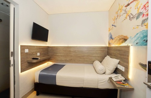 Solo City Centre Hotel | Front One Budget Hotel Slamet Riyadi Solo