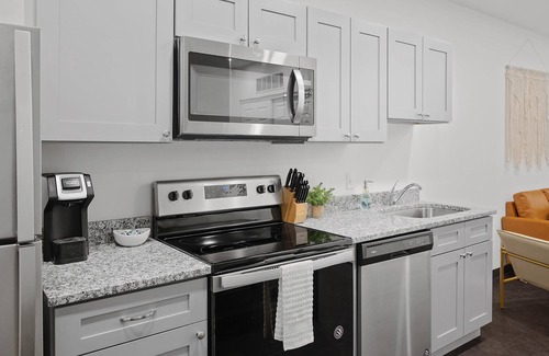 Cultural District Apartment | Frontdesk | Convenient 1 BR Downtown