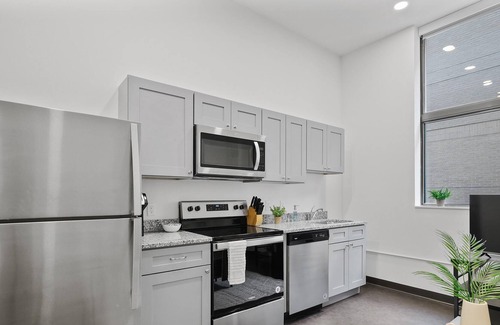 Cultural District Apartment | Frontdesk | Modern 1 BR Downtown