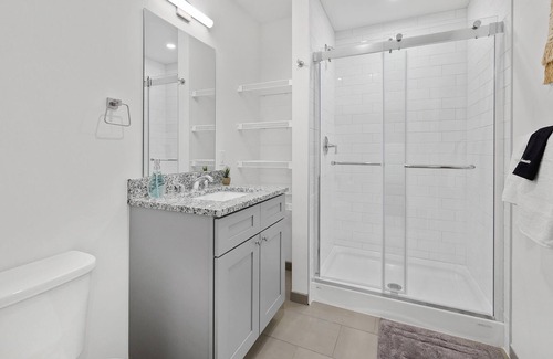 Cultural District Apartment | Frontdesk | Modern 1 BR Downtown