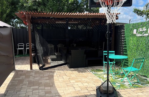 Miramar Apartment | Full privacy screen, Hot Tub ,full panel shower outdoor TV &bluetooth speakers