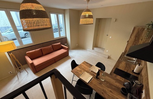 Riom Apartment | 🏡 Fully-equipped cocooning apartment (KINGSIZE whirlpool bath)