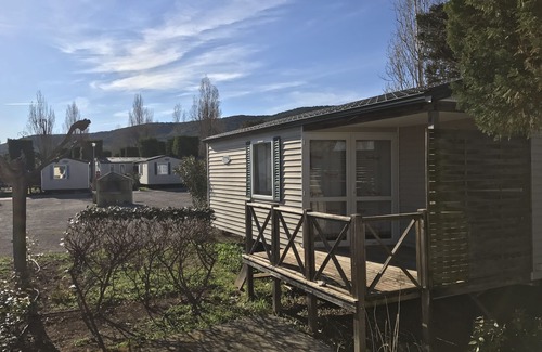 Vic-la-Gardiole House | Fully-equipped mobile-home rental in campsite 4* for up to 4 people.