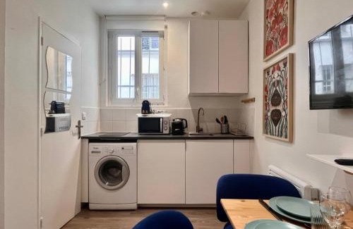 Quartier de la Chapelle Apartment | Fully equipped Studio at 3 mins from metro