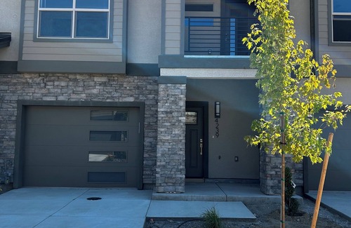 Carson City House | Fully Furnished Brand New Townhouse! Close to Lake Tahoe & olde town Carson.