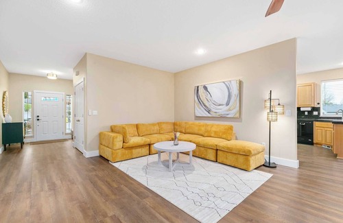 Walnut Grove House | Fully Furnished Home｜Professionally Cleaned｜Ready for Move In｜Garage #41991