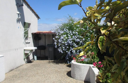 Le Bois-Plage-en-Re House | Fully independent STUDIO rental ile de Re commune le bois plage en Re
