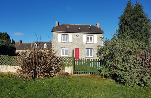 Plumaudan House | Fully modernised house with SEASONAL HEATED PRIVATE POOL. Countryside location