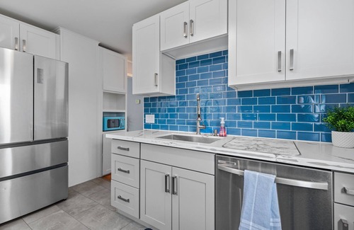 Highline House | Fully Remodeled Bungalow in Prime Location!