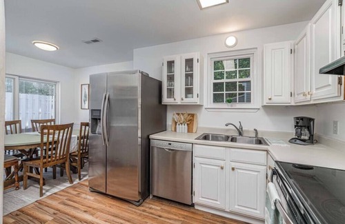 Columbia Apartment | Fully renovated unit beside interstate & hospital!