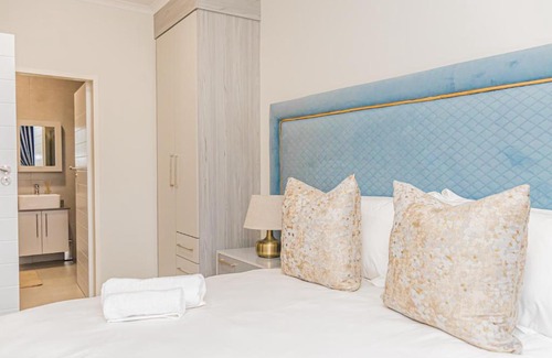 Greater Johannesburg Metropolitan Area Apartment | Fumo House Lifestyle Apartments