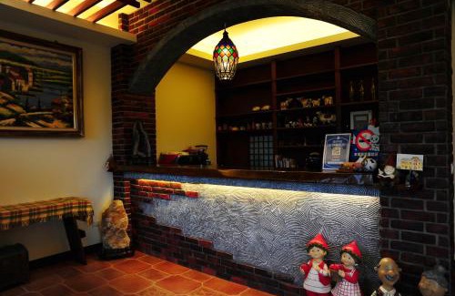 Eluan Bed & Breakfast | Fun Cows