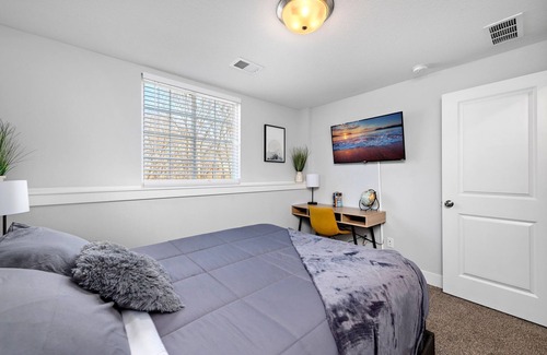 Claycomo House | Fun Haven: Spacious 4BR Retreat Near Worlds of Fun