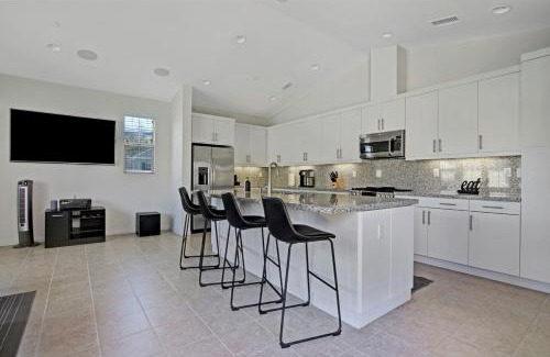 Ivey Ranch - Rancho Del Oro House | Fun In The Sun 2 Bed 2 Bath Home