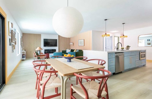 Park Scottsdale Four House | Fun Stylish Scottsdale Retreat | Pool, Paint & Sip