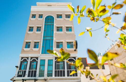 Taitung City Centre House | Fun Trip - Fu May Sea View Holiday house l 無敵海景交誼廳 l 附汽機車租賃 l