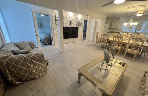 Sea Isle City House | Furbaby Friendly Beautifully decorated fully equipped beach house just steps to the bay first floor Duplex