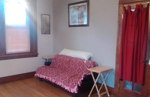 Exton House | FURNISHED (1 ) BEDROOM ENTIRE 1st FL. of CLASSIC HOME