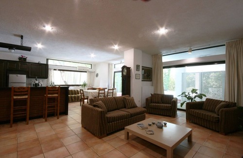 Drosia Apartment | FURNISHED 2 BEDROOM POOL APARTMENT IN UPSCALE RESIDENTIAL AREA