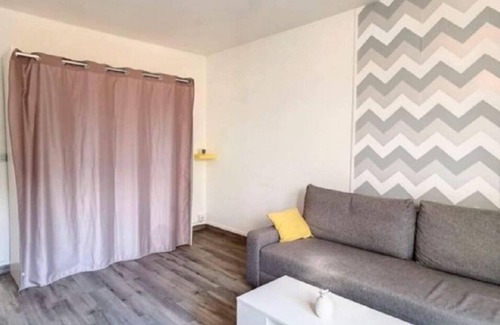 Auxerre Condo | Furnished apartment 28m2 100m from town center